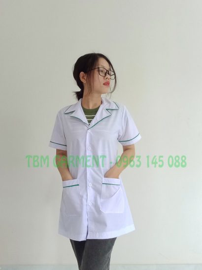 [Có Sẵn] Mẫu áo blouse trắng dược sĩ điều dưỡng viền xanh lá/xanh két