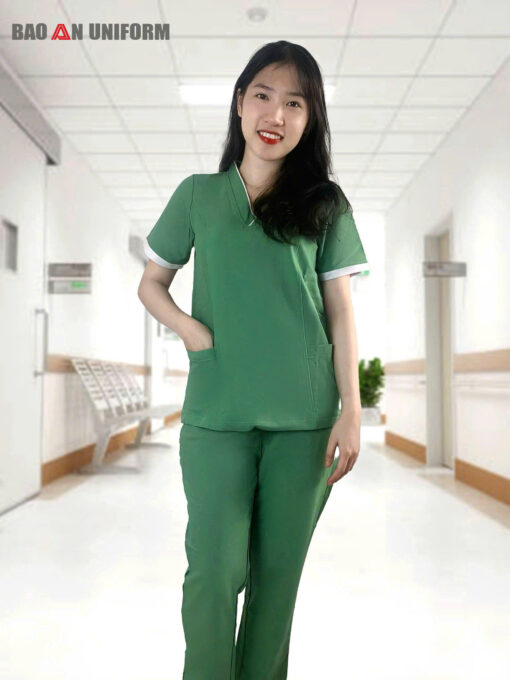 scrubs đồng phục spa màu xanh lá